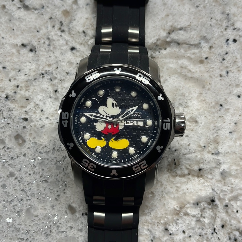 Mens Invicta Mickey watch